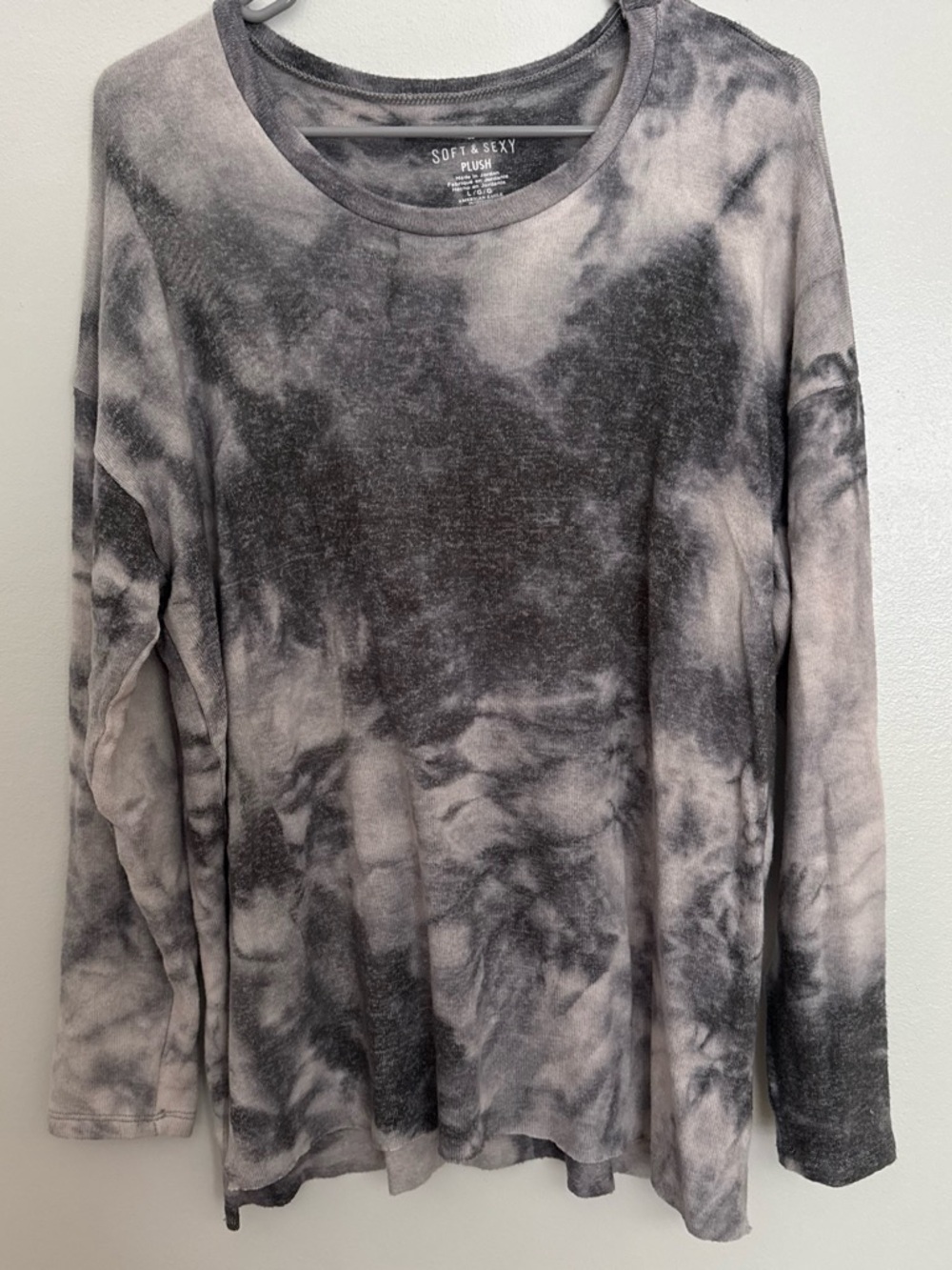 Soft & Sexy Plush Tie-Dye Long Sleeve Top - Gray & Cream